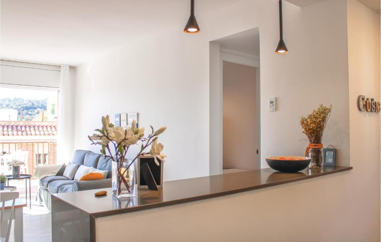 Stunning Apartment In Tossa De Mar With Kitchen Exteriör bild