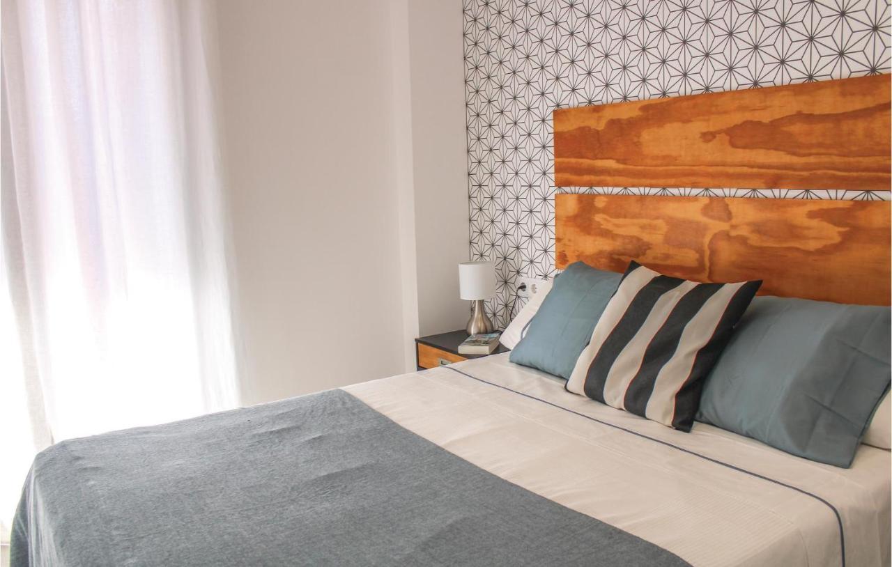 Stunning Apartment In Tossa De Mar With Kitchen Exteriör bild