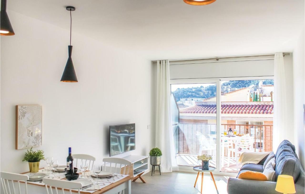 Stunning Apartment In Tossa De Mar With Kitchen Exteriör bild